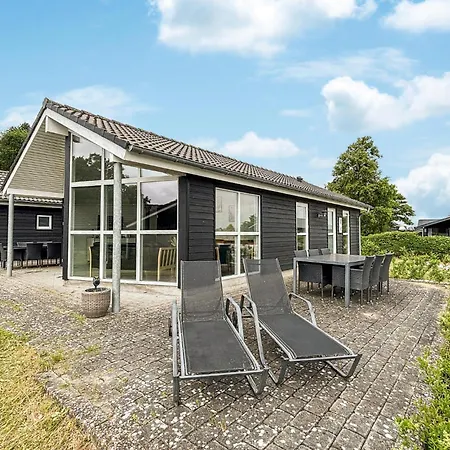 Vakantiehuis In With Sauna Haderslev